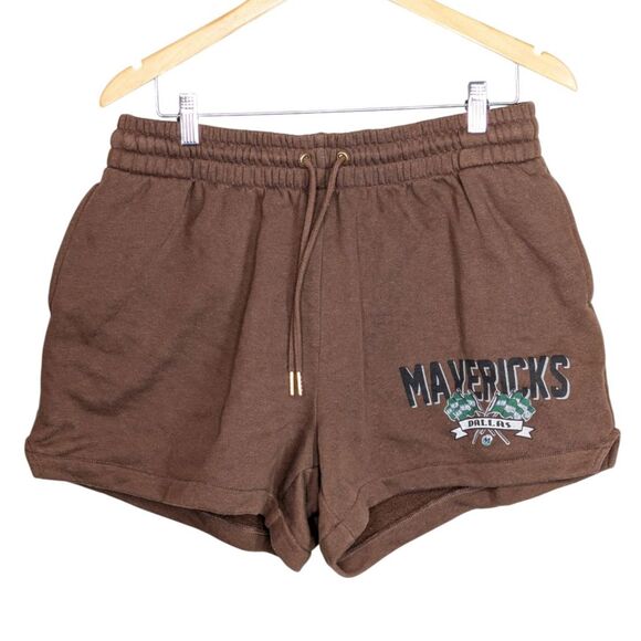 Mitchell & Ness Pants - EUC Dallas Mavericks Wms Sweatshorts Sz M Mitchell & Ness Hardwood Classics NBA